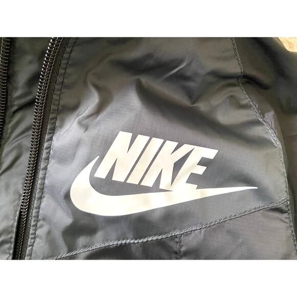 Nike Black Hooded Jacket Kids XS (4)‎ NWT - Picture 6 of 9